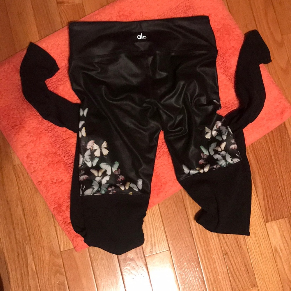 alo workout pants for yoga
